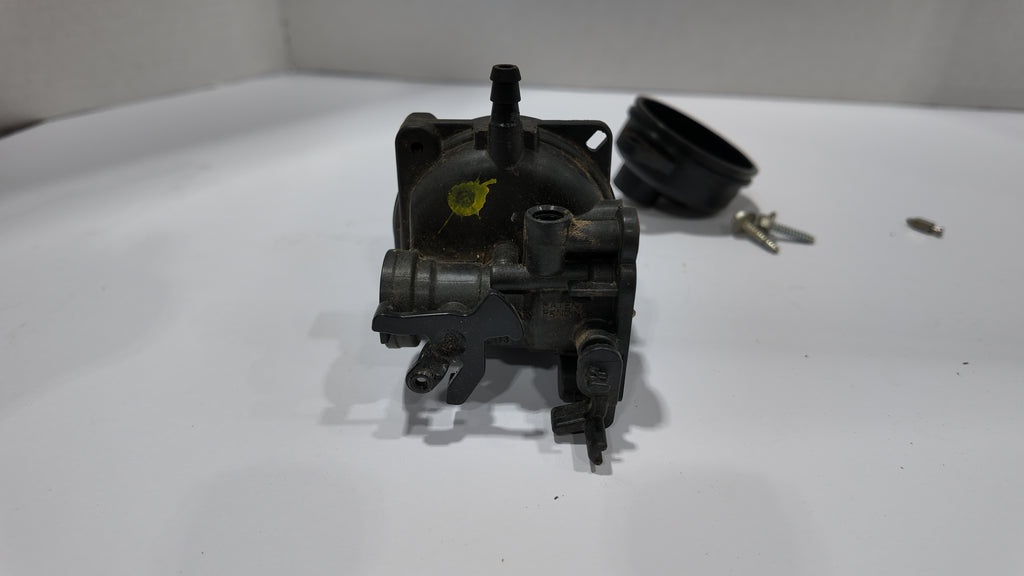 592361 | Briggs & Stratton Carburetor (MISSING FLOAT)