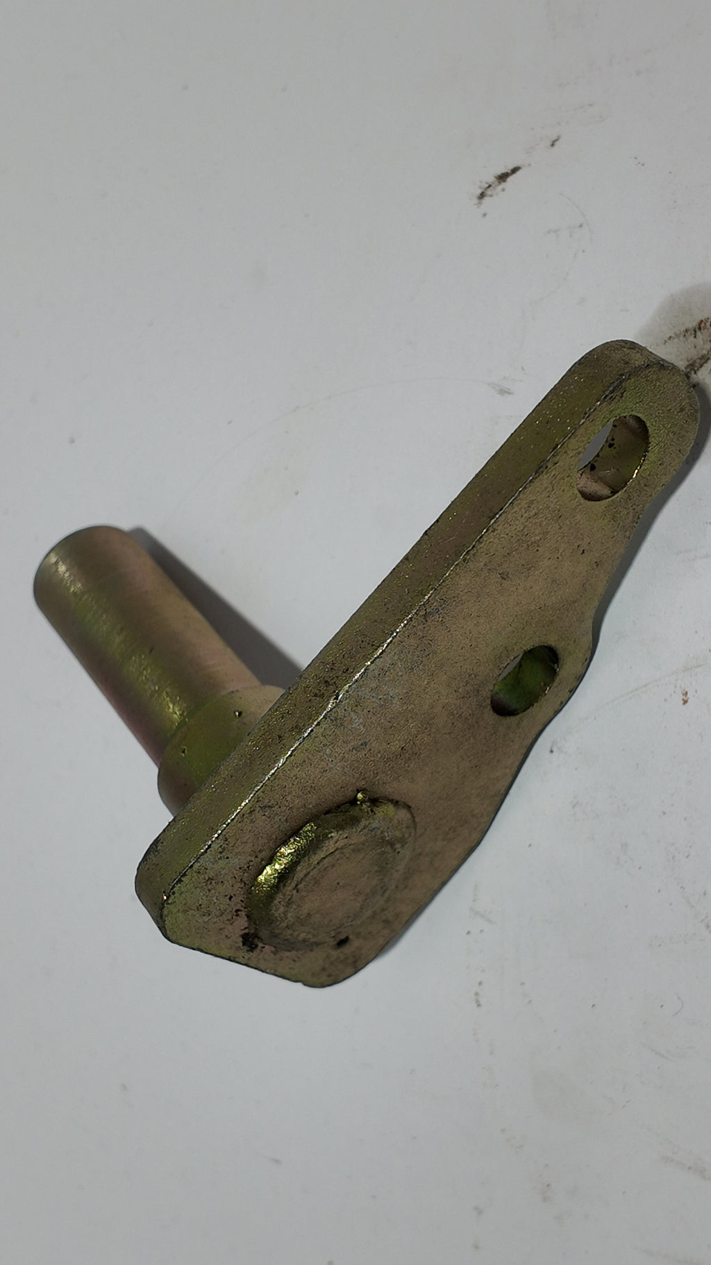 TA00039490B | Bad Boy Lower Link Pin Right-Hand Assembly