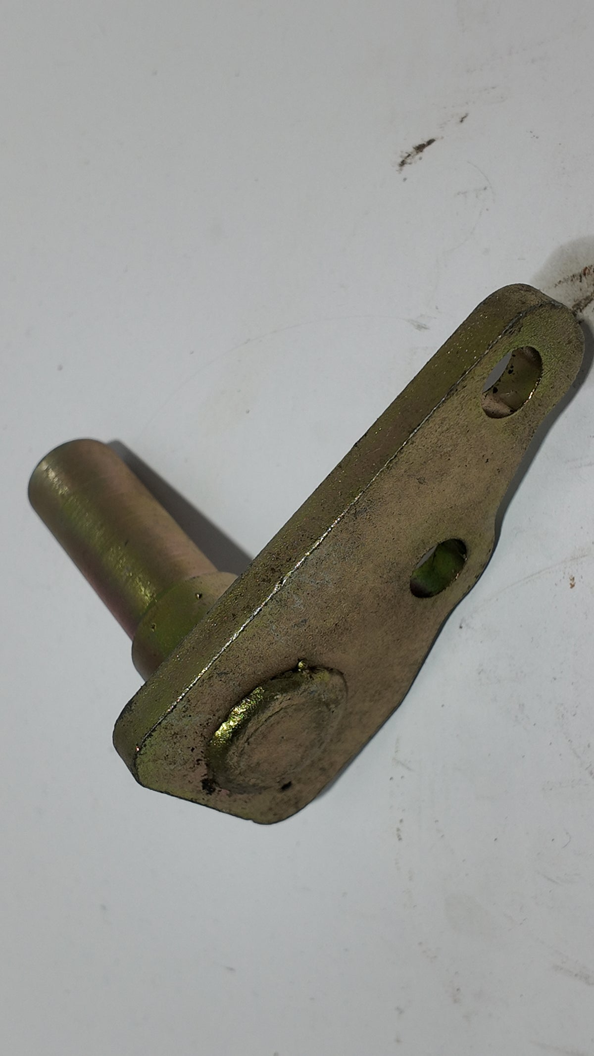 TA00039490B | Bad Boy Lower Link Pin Right-Hand Assembly